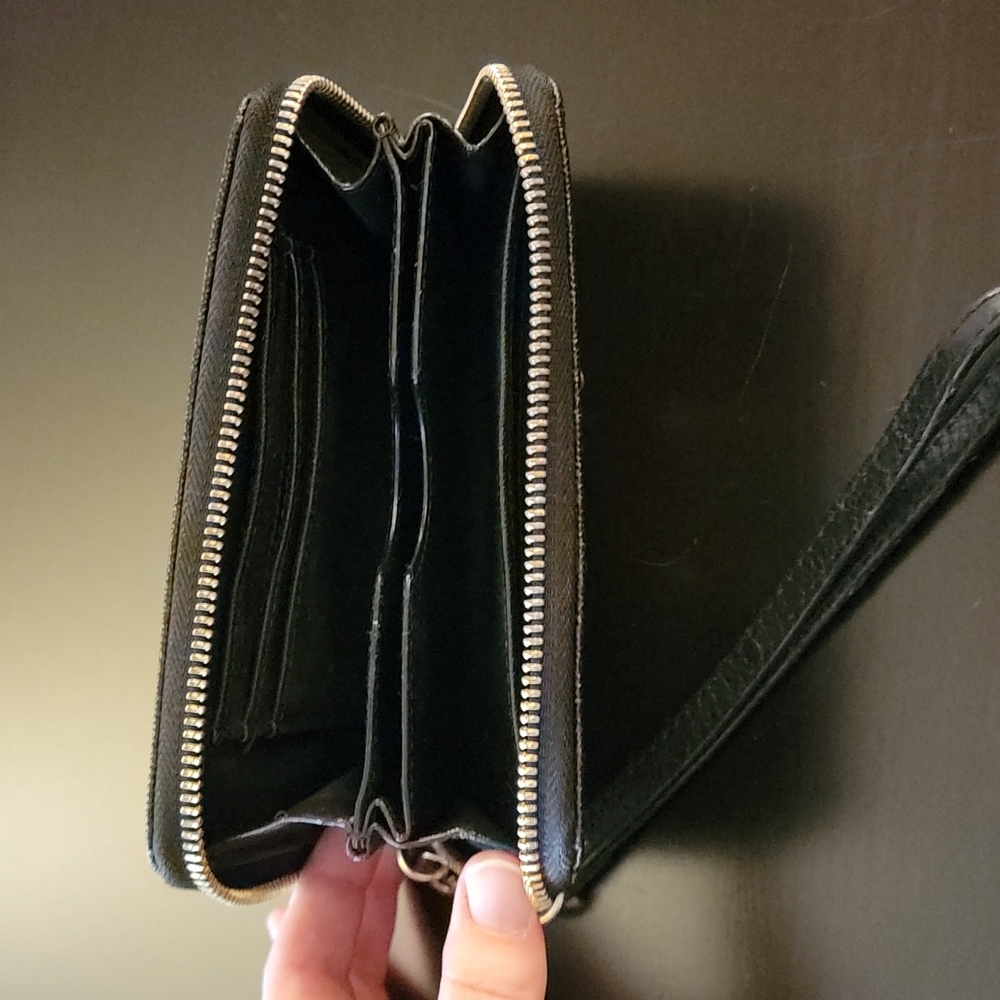 Michael Kors Black Wristlet Clutch - Picture 4 of 8